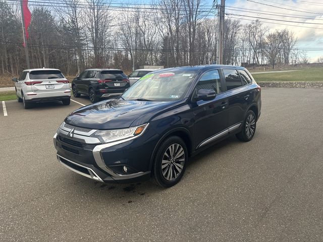 2020 Mitsubishi Outlander SE