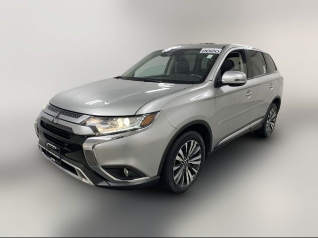 2020 Mitsubishi Outlander SE