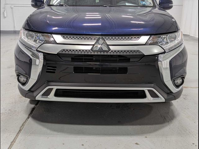 2020 Mitsubishi Outlander SE