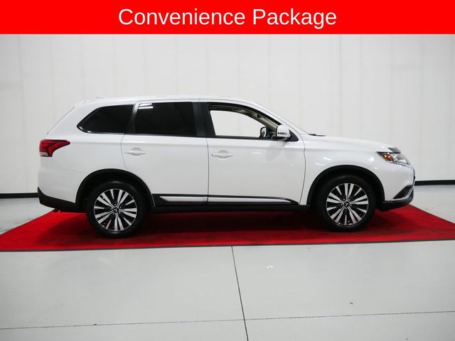 2020 Mitsubishi Outlander SE