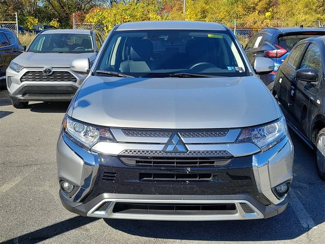 2020 Mitsubishi Outlander SE