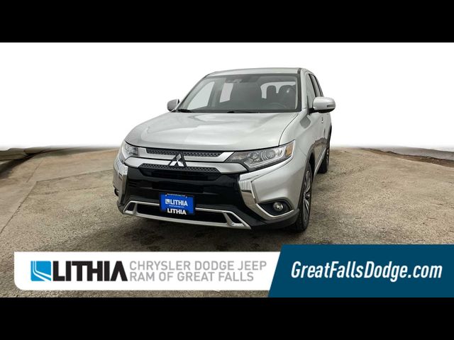 2020 Mitsubishi Outlander SE