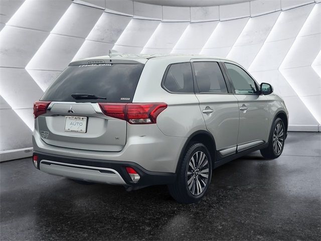 2020 Mitsubishi Outlander SE