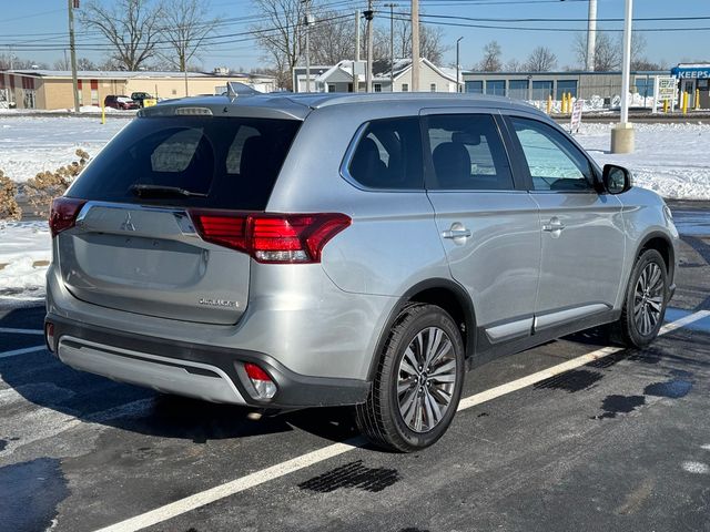 2020 Mitsubishi Outlander SE