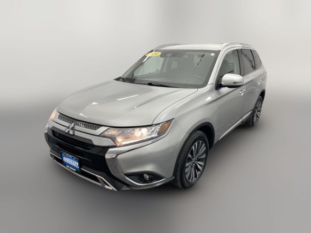 2020 Mitsubishi Outlander SE