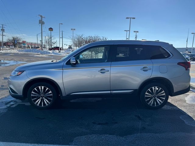 2020 Mitsubishi Outlander SE