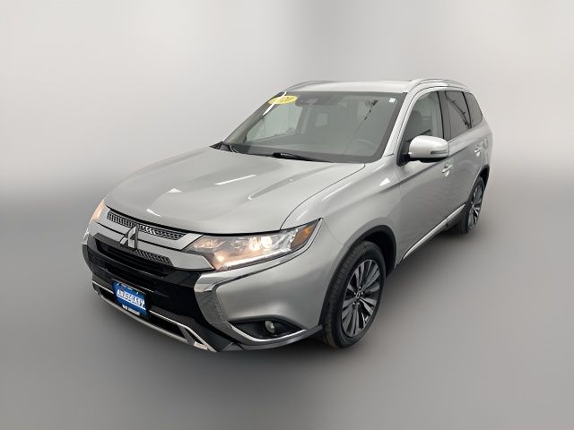 2020 Mitsubishi Outlander SE