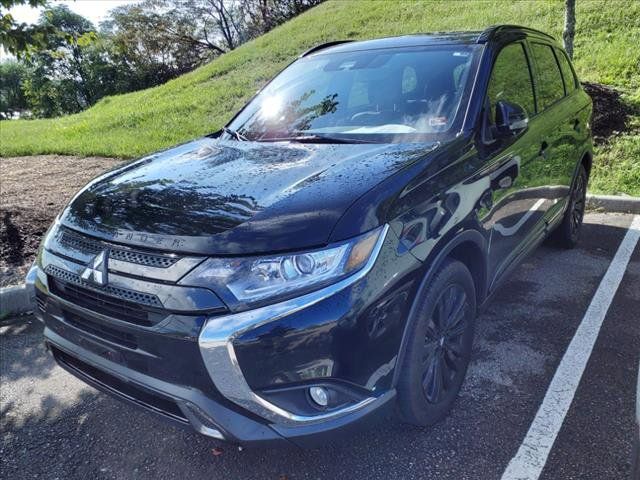 2020 Mitsubishi Outlander SE