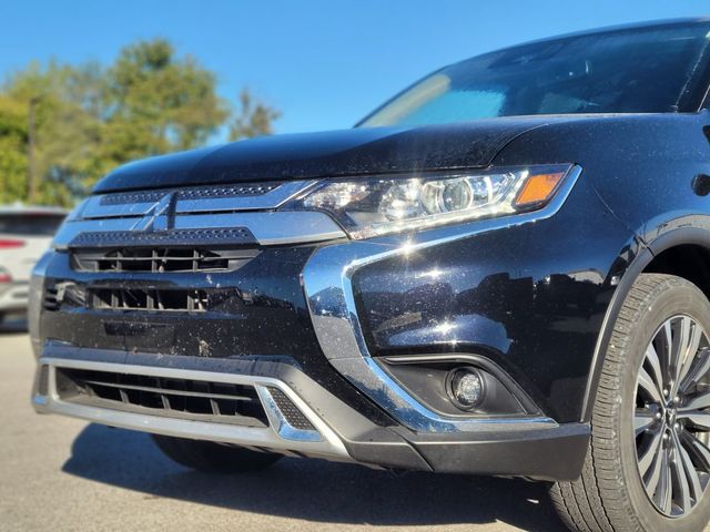 2020 Mitsubishi Outlander SE