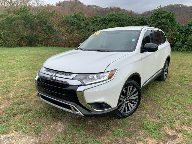 2020 Mitsubishi Outlander SE