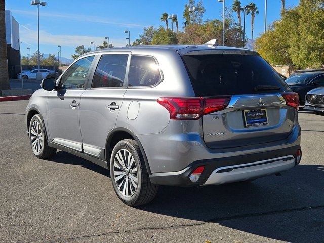 2020 Mitsubishi Outlander SE