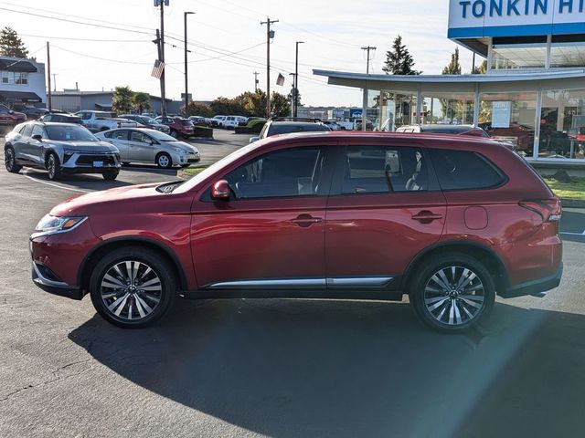 2020 Mitsubishi Outlander SE