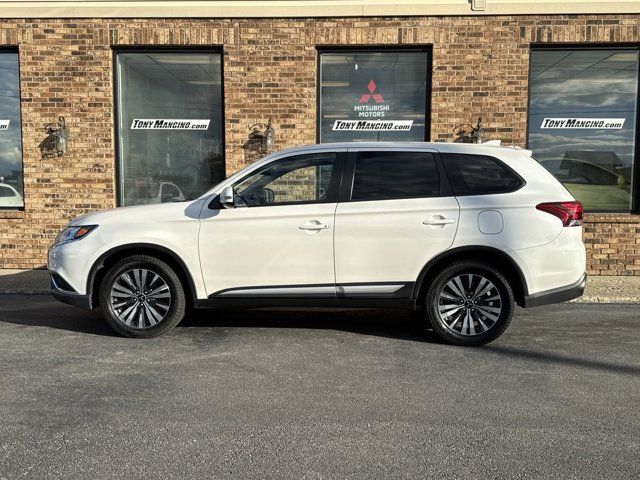 2020 Mitsubishi Outlander SE