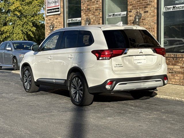 2020 Mitsubishi Outlander SE