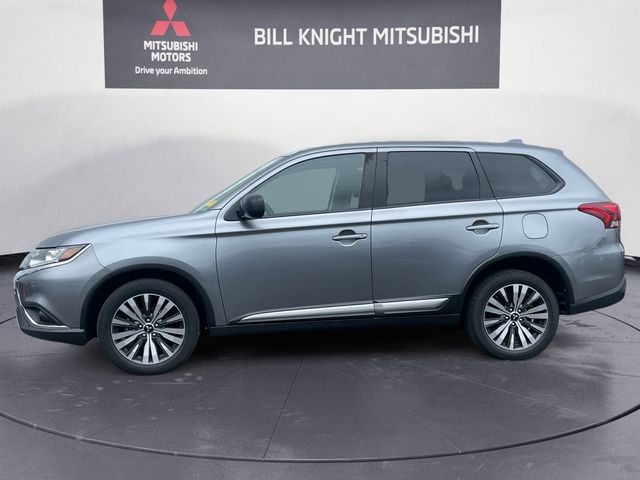 2020 Mitsubishi Outlander SE