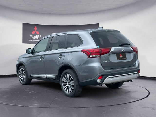 2020 Mitsubishi Outlander SE