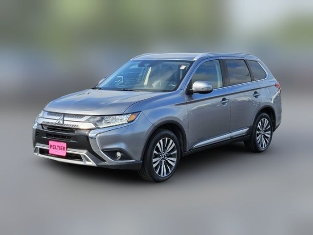 2020 Mitsubishi Outlander SE