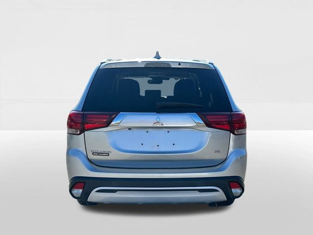 2020 Mitsubishi Outlander ES