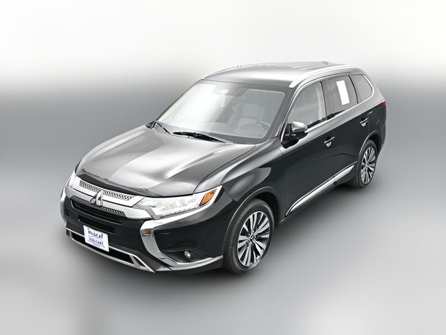 2020 Mitsubishi Outlander SE