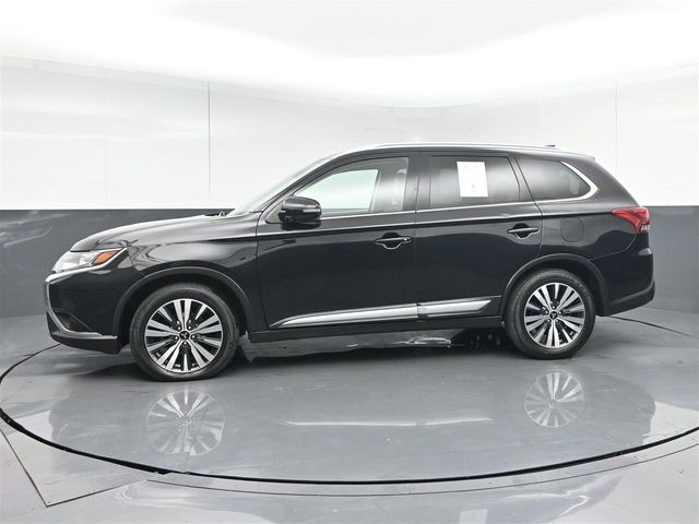 2020 Mitsubishi Outlander SE