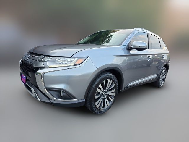 2020 Mitsubishi Outlander SE