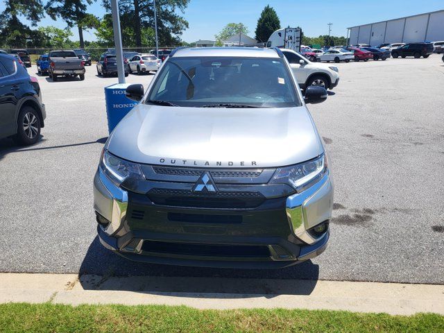 2020 Mitsubishi Outlander SE