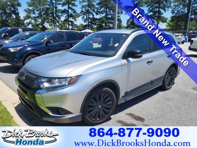2020 Mitsubishi Outlander SE