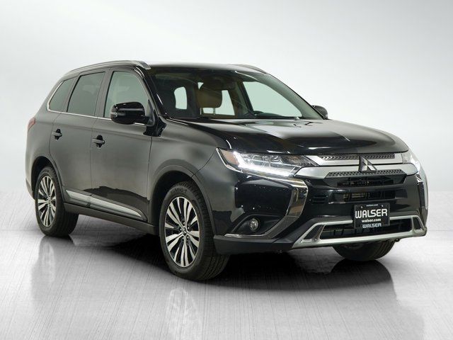 2020 Mitsubishi Outlander SE