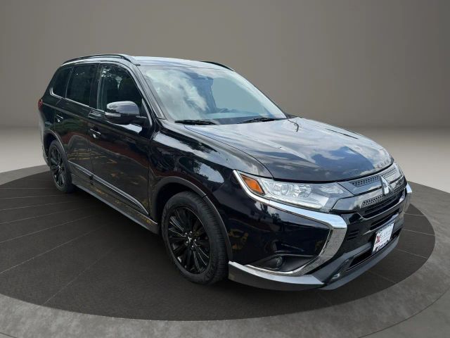 2020 Mitsubishi Outlander SE