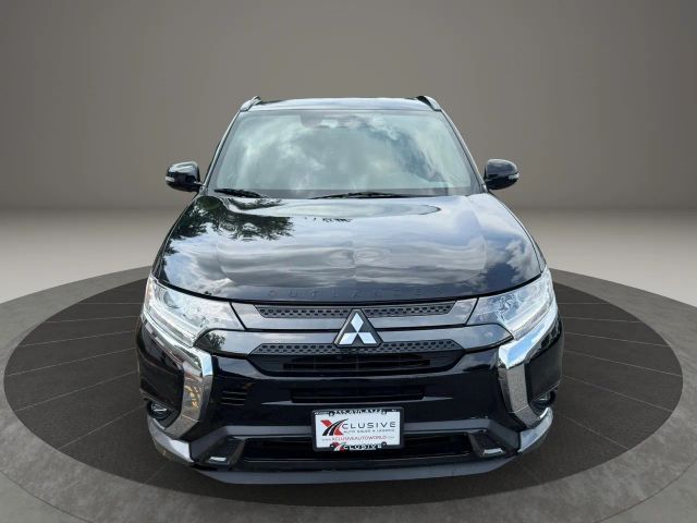 2020 Mitsubishi Outlander SE