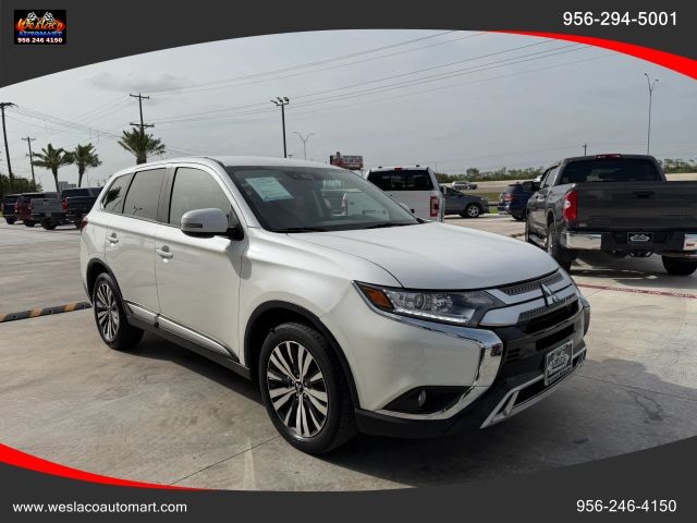 2020 Mitsubishi Outlander SE