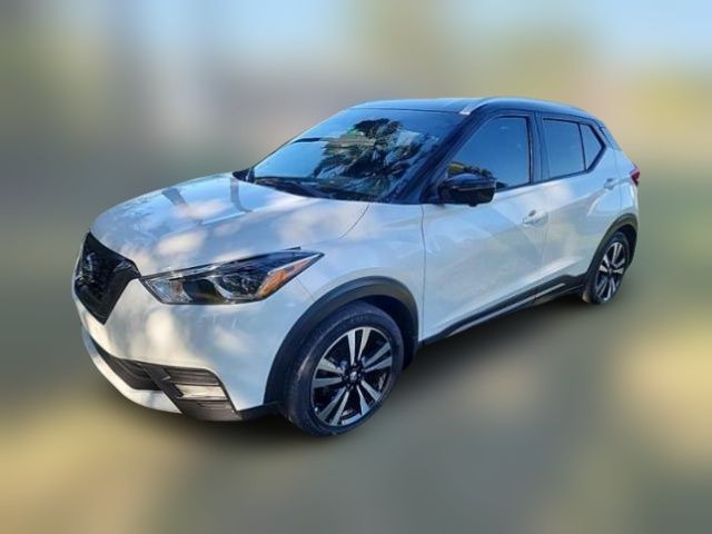 2020 Nissan Kicks SR