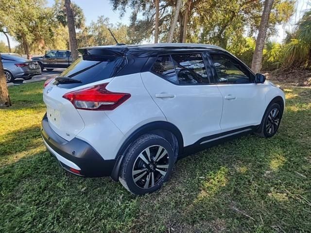 2020 Nissan Kicks SR