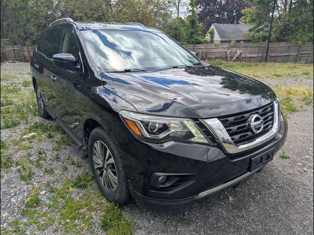 2020 Nissan Pathfinder SV