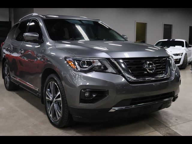 2020 Nissan Pathfinder Platinum