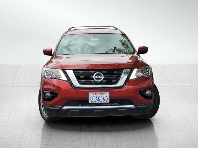 2020 Nissan Pathfinder SV