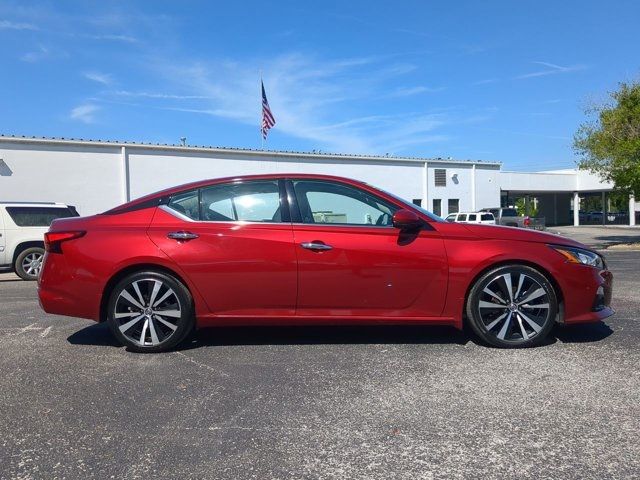 2020 Nissan Altima 2.0 Platinum