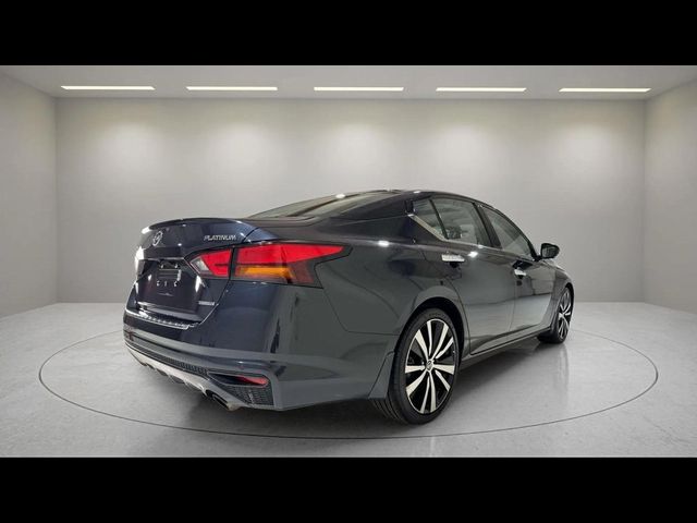 2020 Nissan Altima 2.0 Platinum