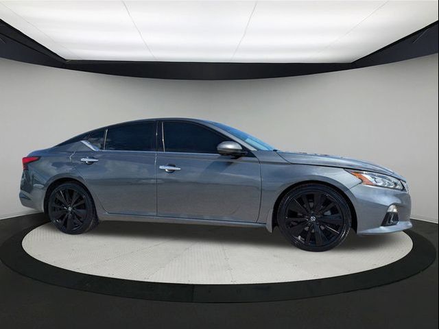 2020 Nissan Altima 2.0 Platinum