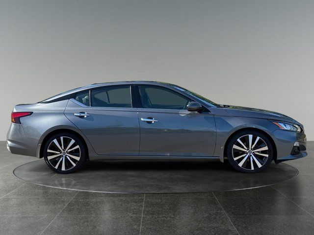 2020 Nissan Altima 2.0 Platinum