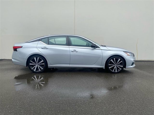 2020 Nissan Altima 2.0 SR