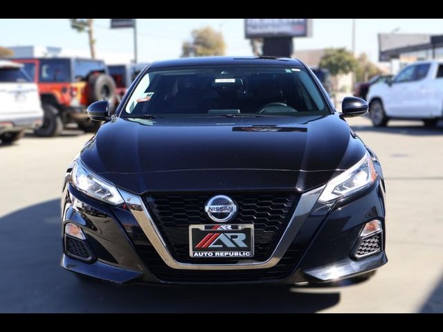 2020 Nissan Altima 2.5 SR