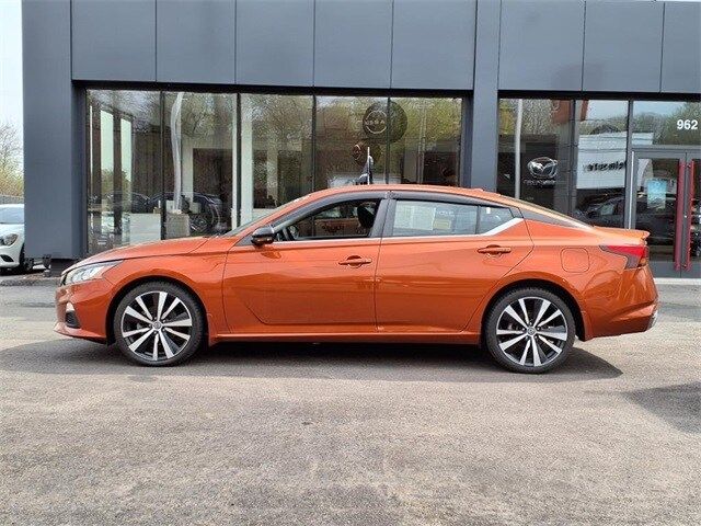 2020 Nissan Altima 2.5 SR