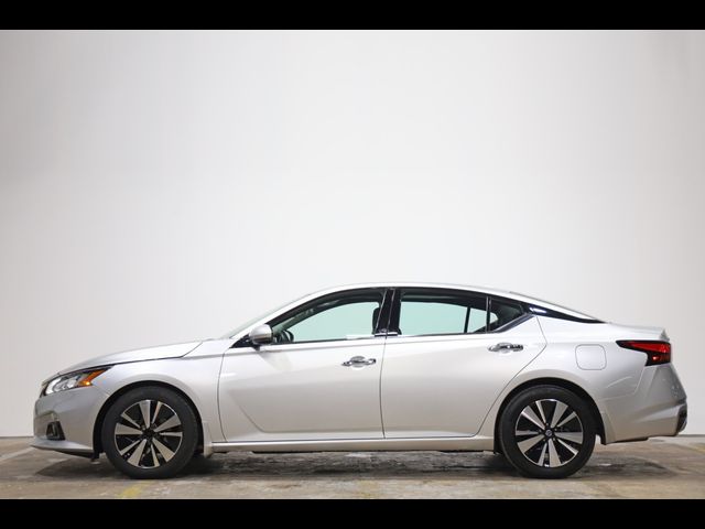 2020 Nissan Altima 2.5 SV