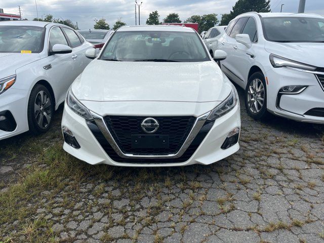 2020 Nissan Altima 2.5 SV