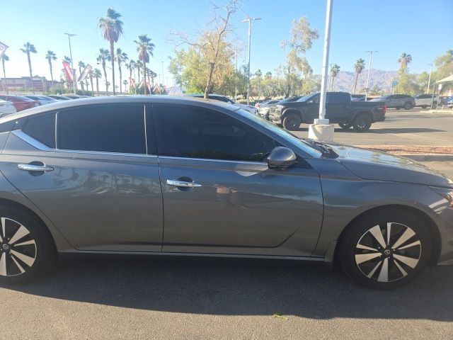 2020 Nissan Altima 2.5 SV