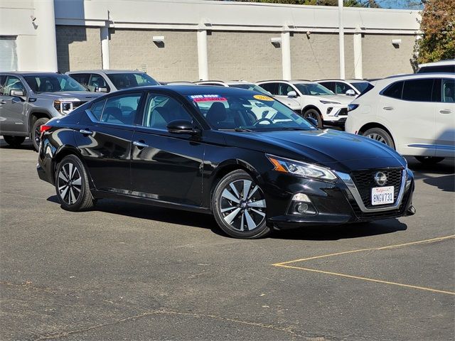 2020 Nissan Altima 2.5 SV