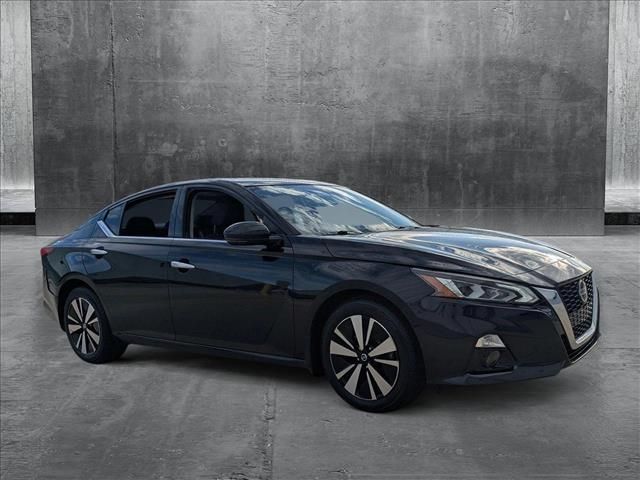 2020 Nissan Altima 2.5 SV