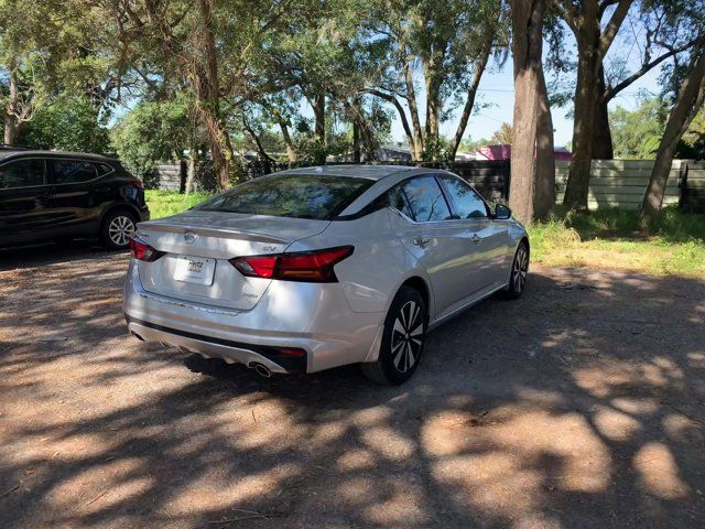 2020 Nissan Altima 2.5 SV