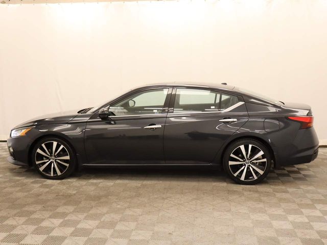 2020 Nissan Altima 2.0 Platinum